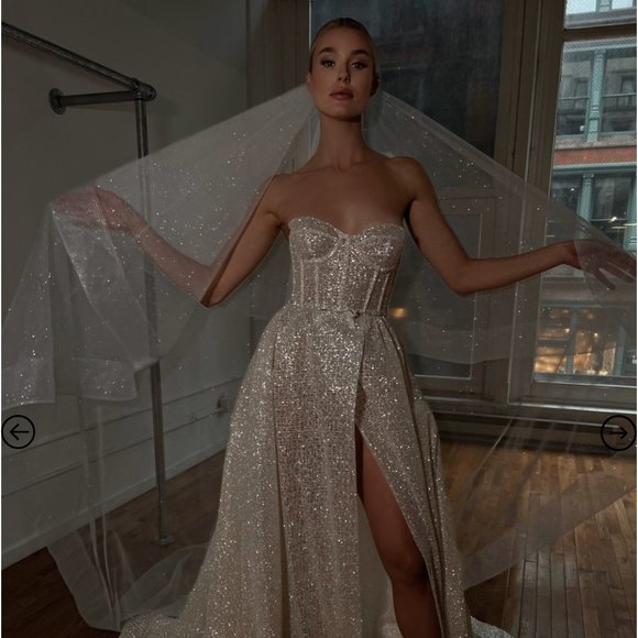 Berta 23-13 Bridal Veil